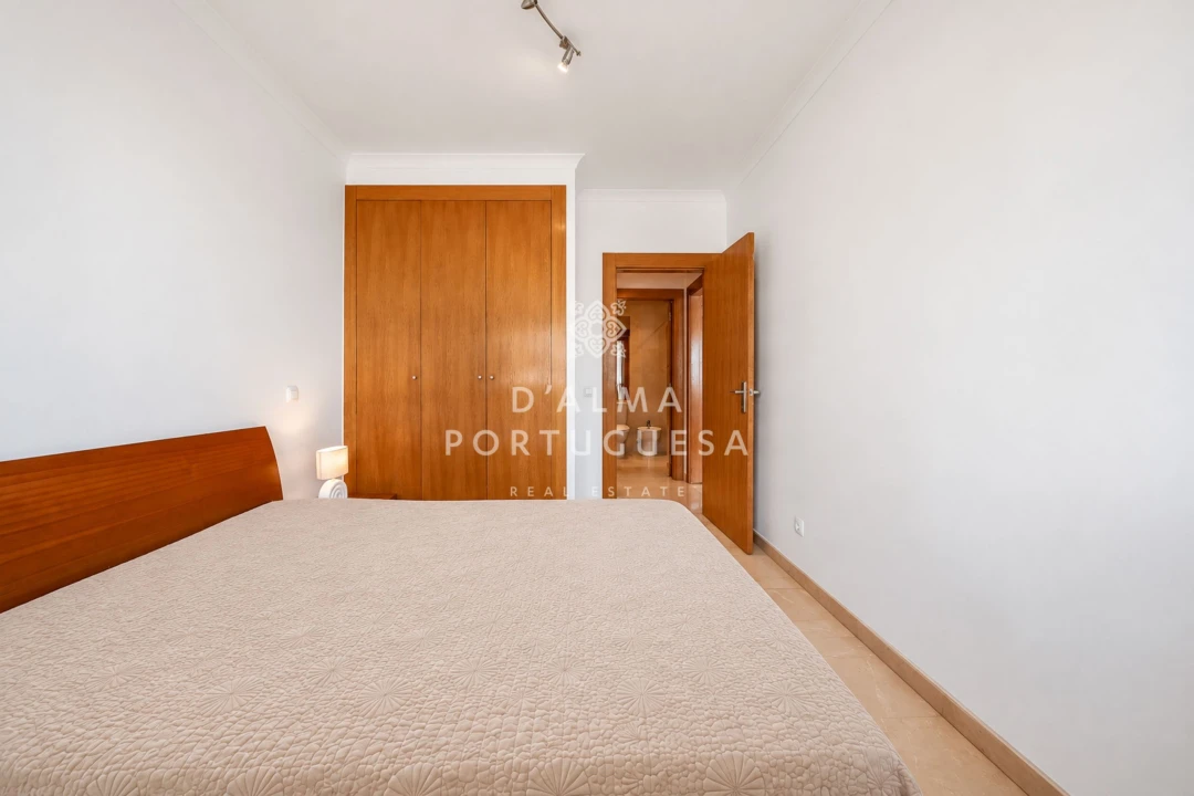 Apartamento T2 para Arrendamento em Portimão Foto 12