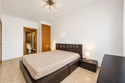 Apartamento T2 para Arrendamento em Portimão