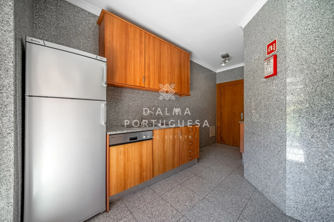 Apartamento T2 para Arrendamento em Portimão Foto 26