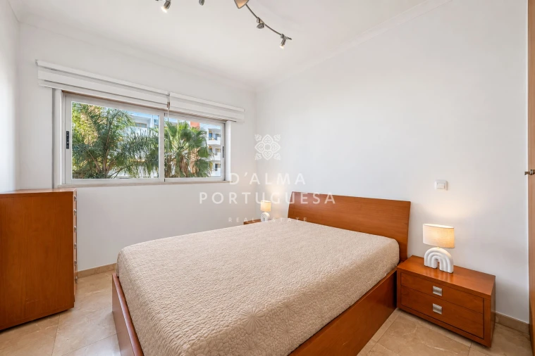 Apartamento T2 para Arrendamento em Portimão Foto 10