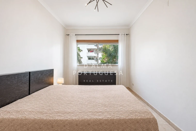 Apartamento T2 para Arrendamento em Portimão Foto 11