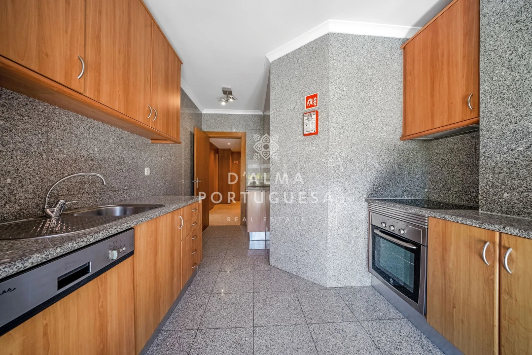 Apartamento T2 para Arrendamento em Portimão Foto 24