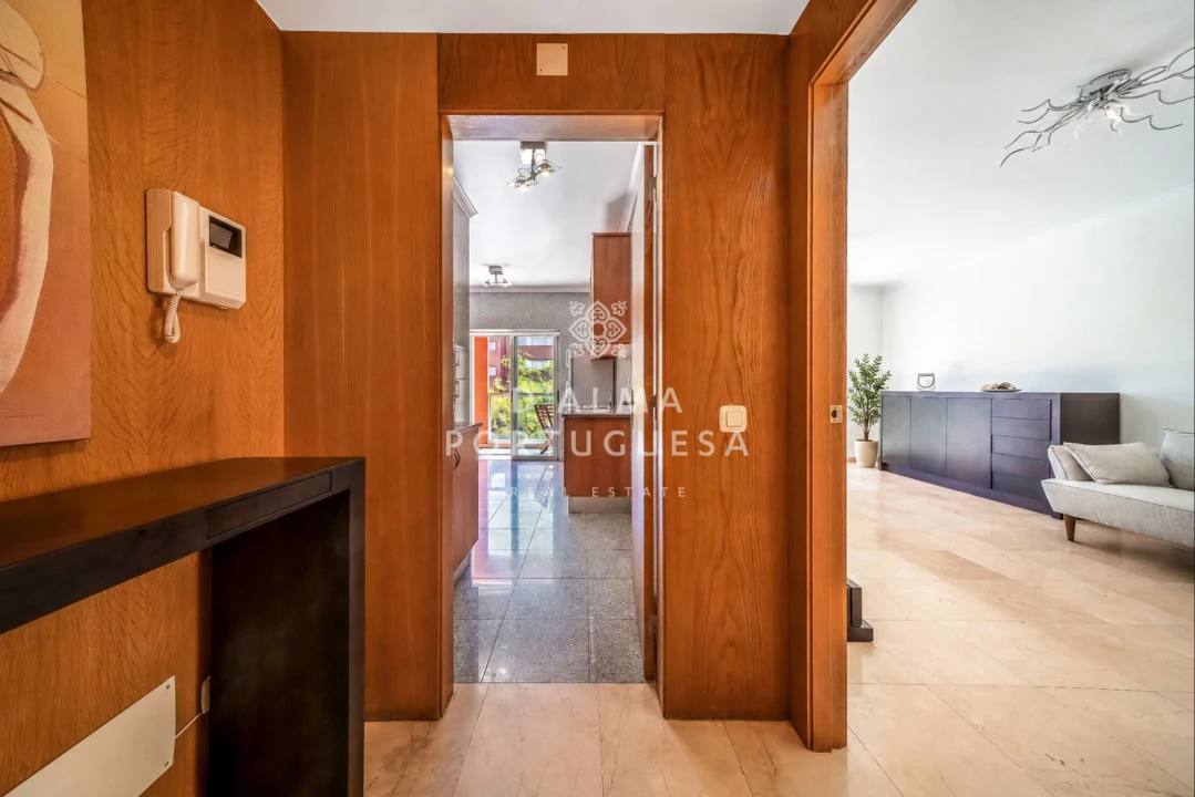 Apartamento T2 para Arrendamento em Portimão Foto 4
