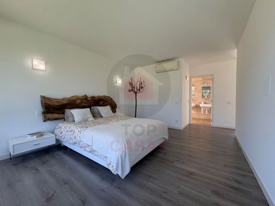 Moradia T5 para Venda em Nadadouro Foto 17