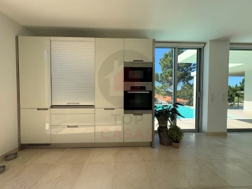 Moradia T5 para Venda em Nadadouro
