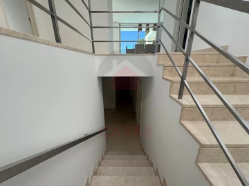 Moradia T5 para Venda em Nadadouro