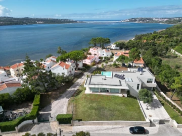 Moradia T5 para Venda em Nadadouro