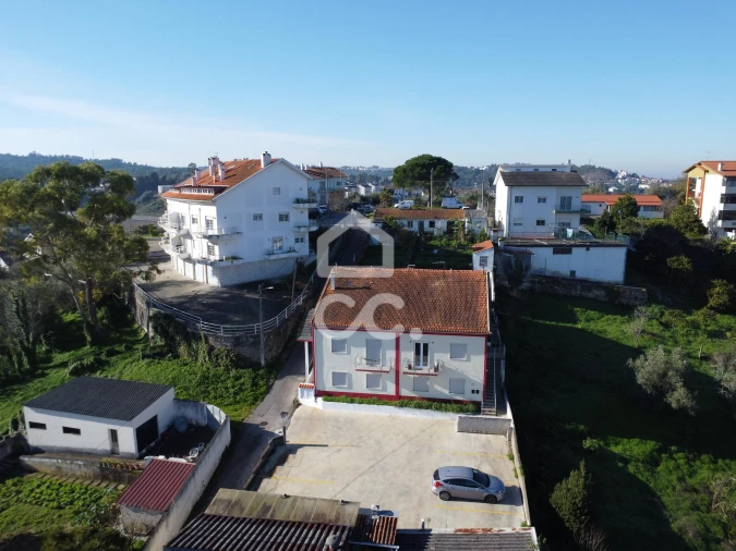 Apartamento T2 para Arrendamento em Santa Clara e Castelo Viegas Foto 2