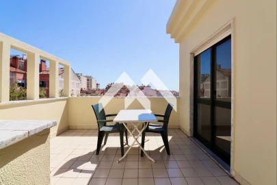 Apartamento T3 para Venda em Massamá e Monte Abraão