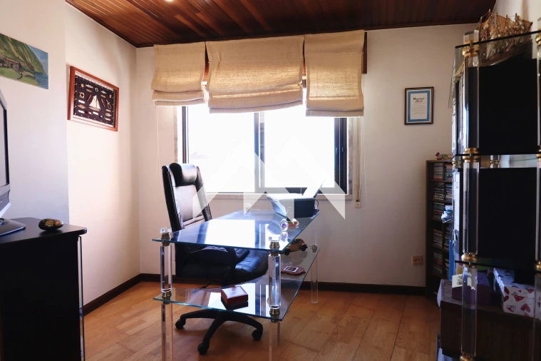 Apartamento T3 para Venda em Massamá e Monte Abraão Foto 14