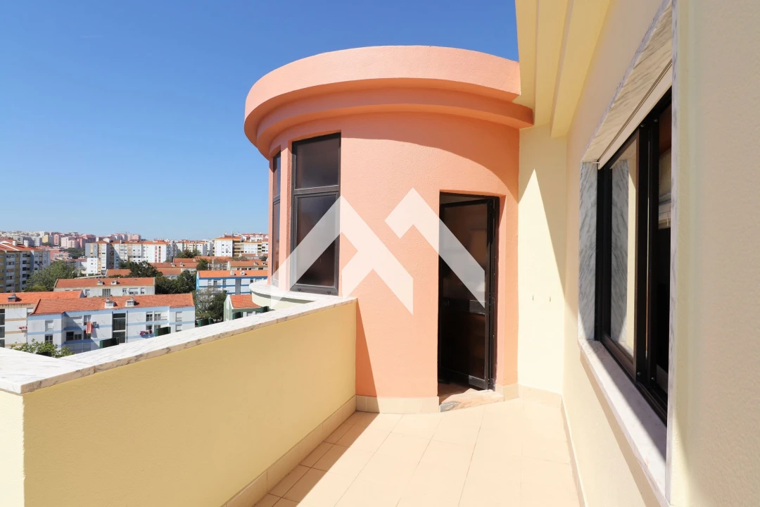Apartamento T3 para Venda em Massamá e Monte Abraão Foto 22