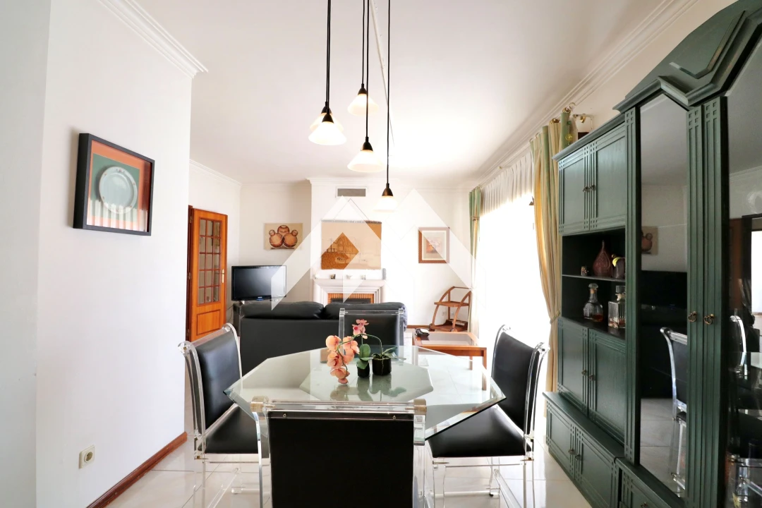 Apartamento T3 para Venda em Massamá e Monte Abraão Foto 6