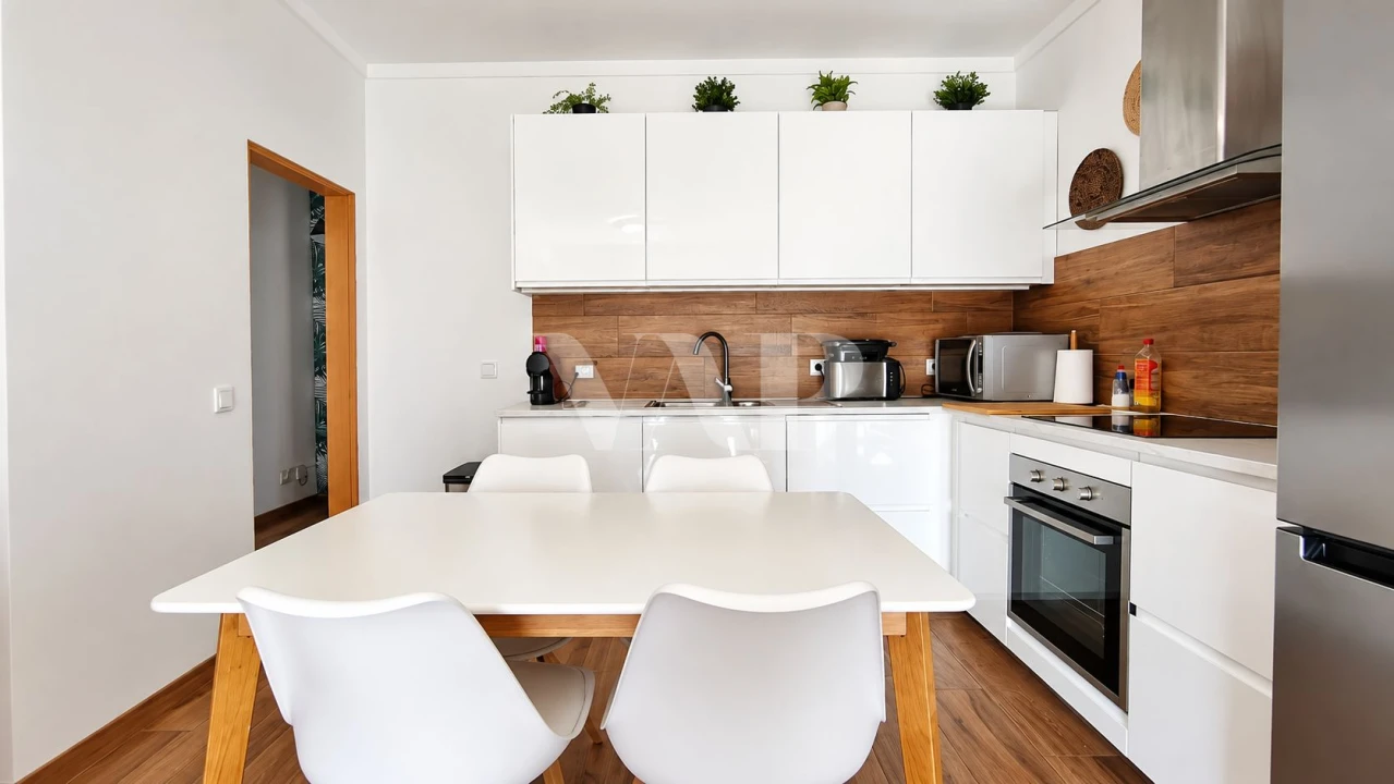 Apartamento T2 para Venda em Quarteira Foto 6
