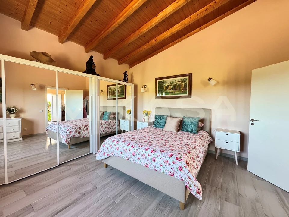 Moradia T7 para Venda em Odiaxere Foto 10