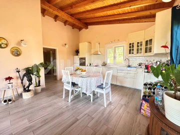 Moradia T7 para Venda em Odiaxere