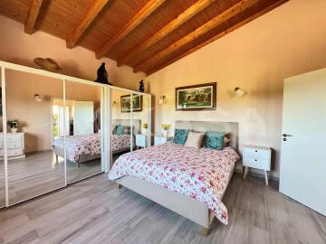 Moradia T7 para Venda em Odiaxere