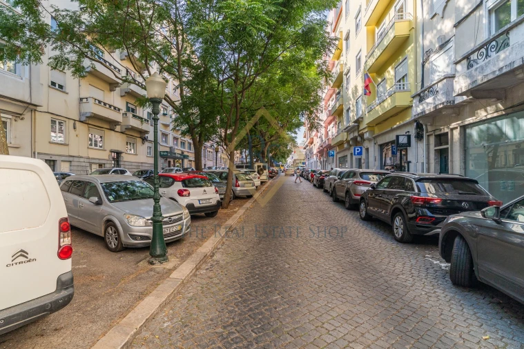Apartamento T3 para Venda em Santo António Foto 20
