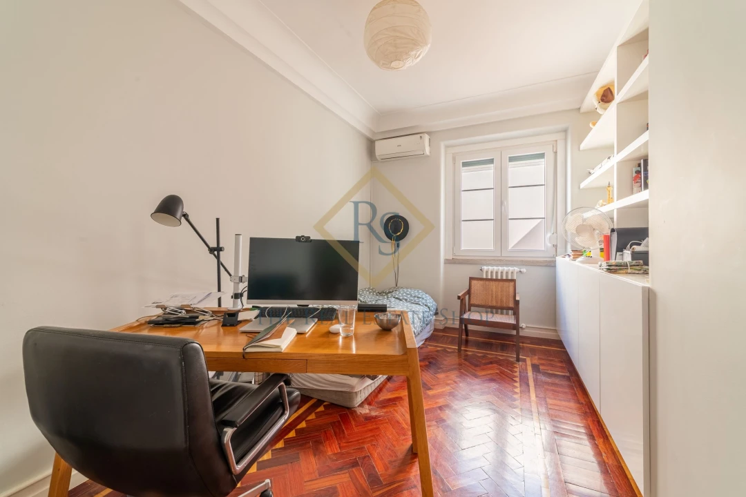 Apartamento T3 para Venda em Santo António Foto 5