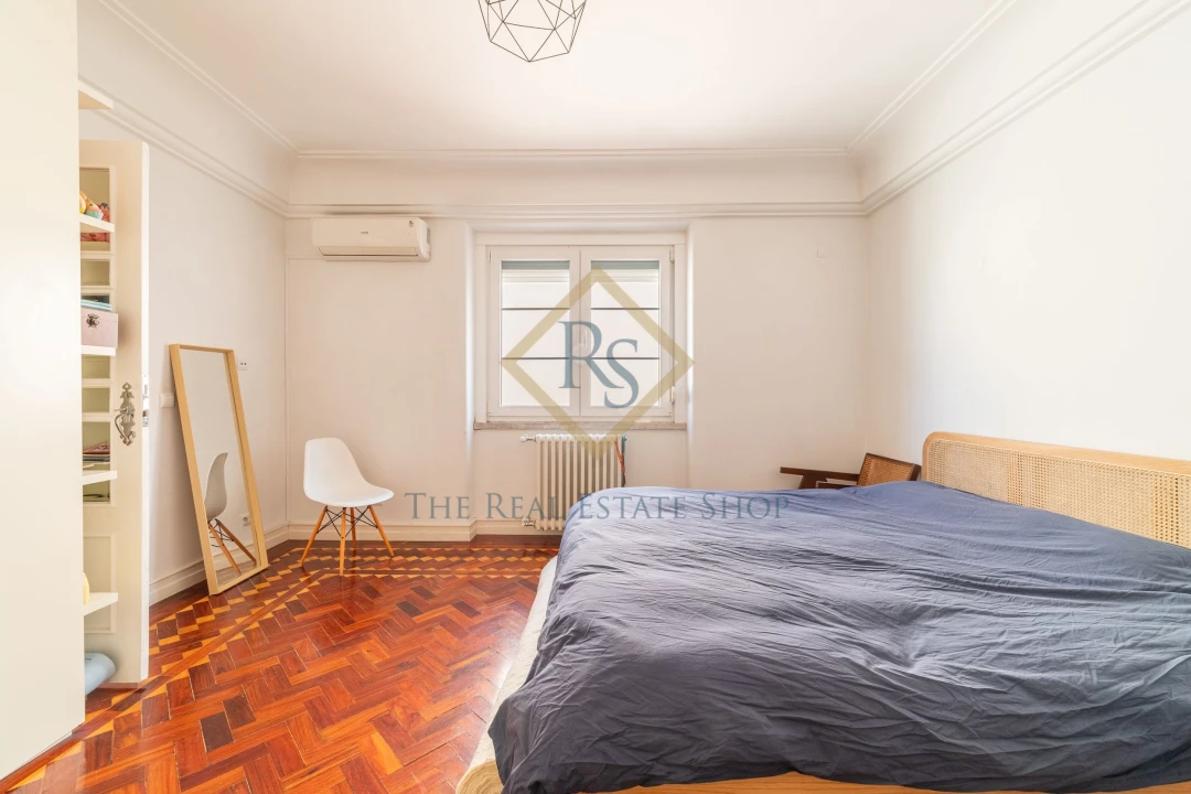 Apartamento T3 para Venda em Santo António Foto 7
