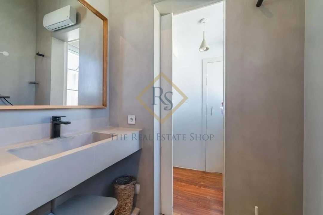 Apartamento T3 para Venda em Santo António Foto 15