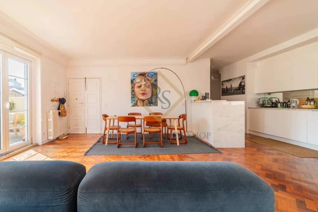 Apartamento T3 para Venda em Santo António Foto 1