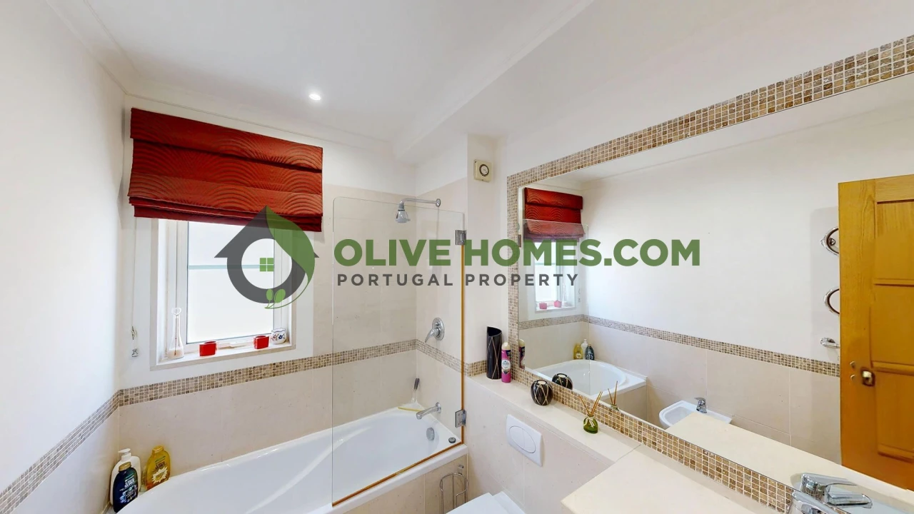 Apartamento T2 para Venda em Quarteira Foto 21