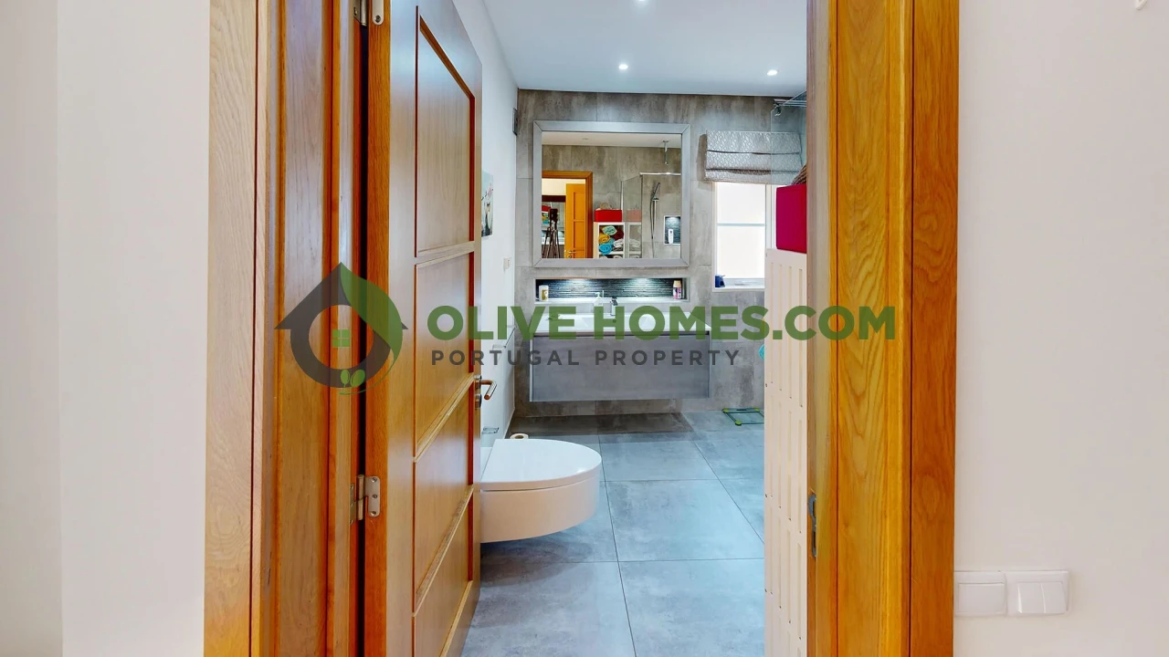 Apartamento T2 para Venda em Quarteira Foto 18