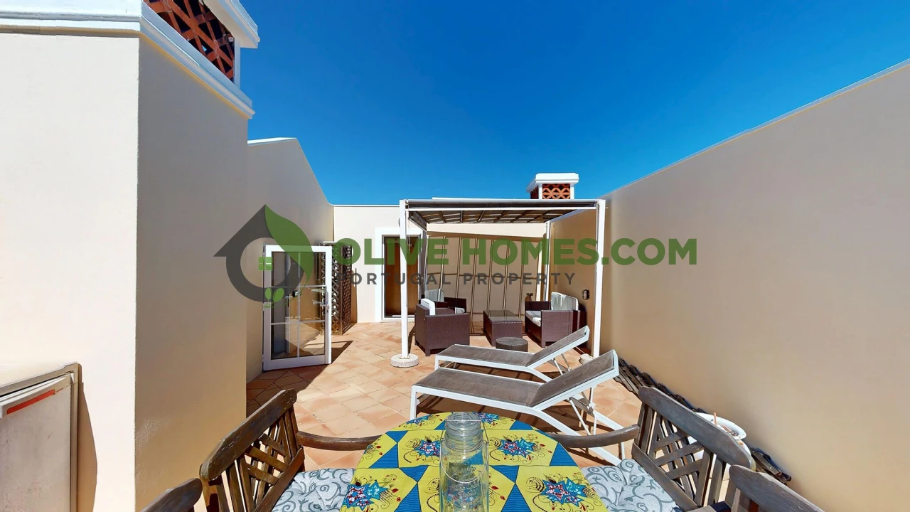 Apartamento T2 para Venda em Quarteira Foto 25