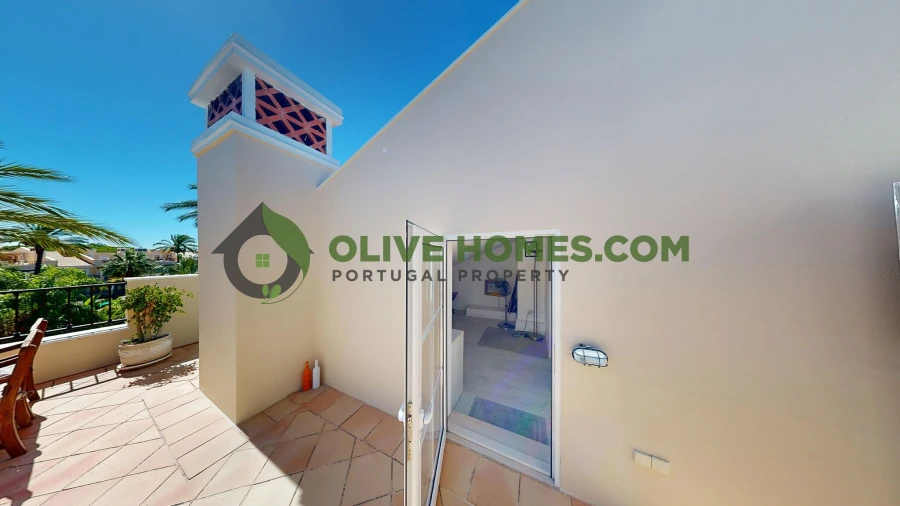 Apartamento T2 para Venda em Quarteira Foto 26