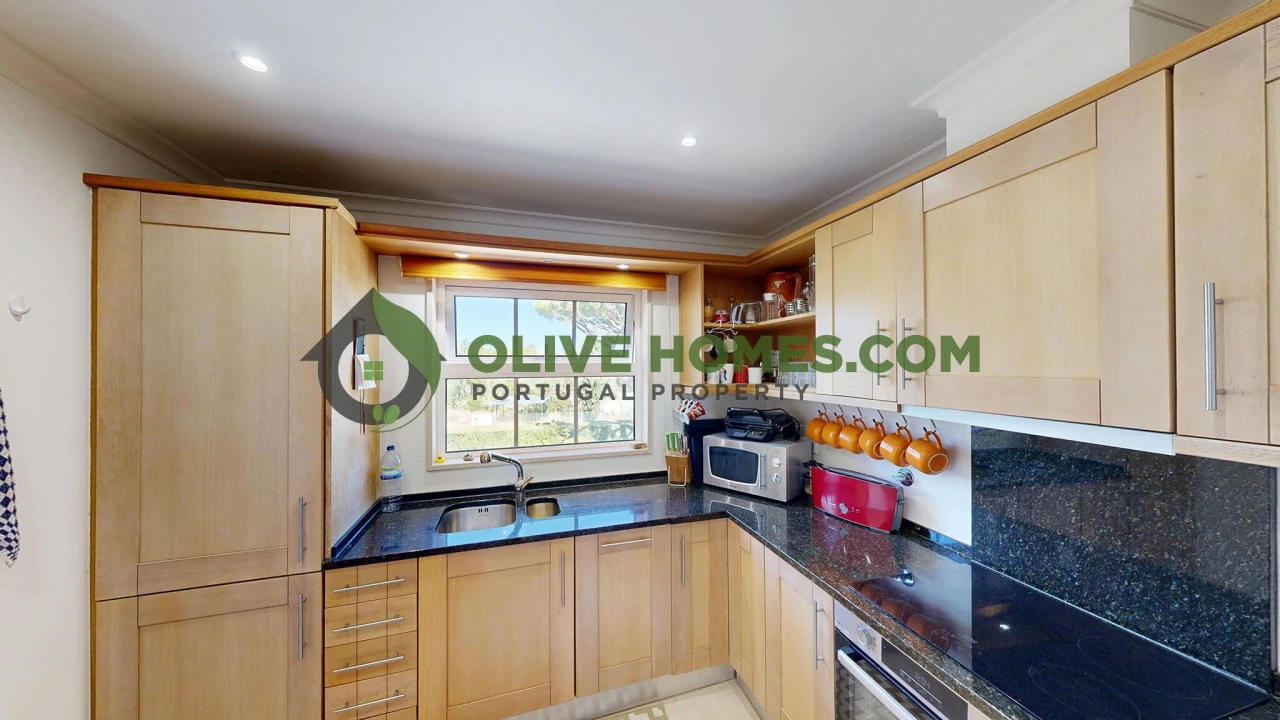 Apartamento T2 para Venda em Quarteira Foto 11