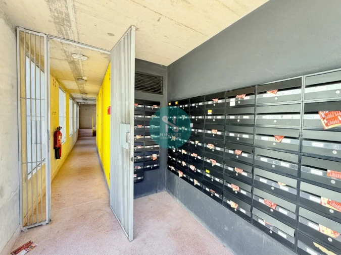 Apartamento T2 para Venda em Paranhos Foto 2