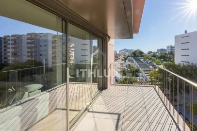 Apartamento T3 para Venda em Faro (Sé e São Pedro)