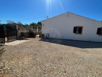 Moradia T4 para Venda em Lagos (São Sebastião e Santa Maria)