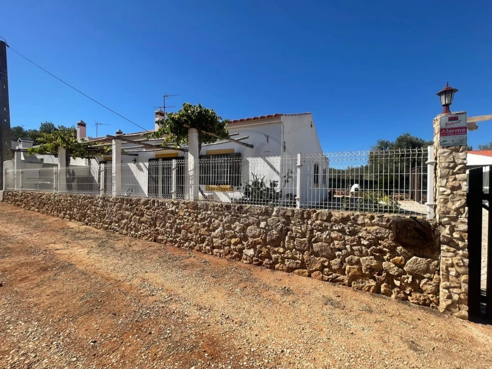 Moradia T4 para Venda em Lagos (São Sebastião e Santa Maria) Foto 37