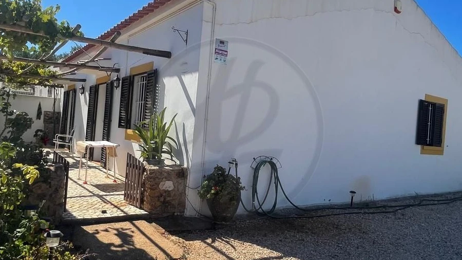 Moradia T4 para Venda em Lagos (São Sebastião e Santa Maria)