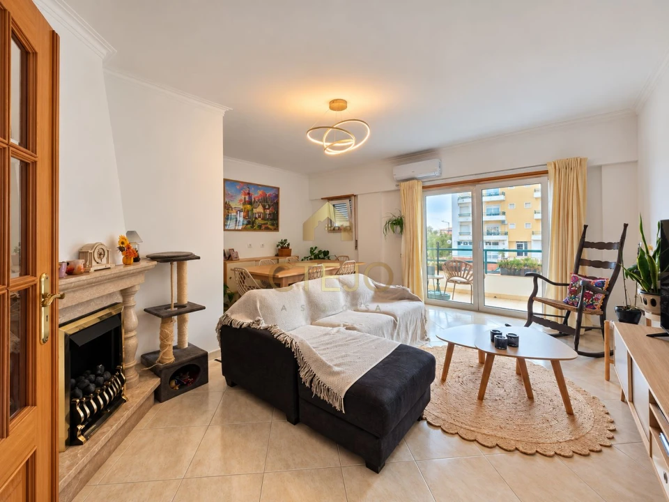 Apartamento T2 para Venda em Póvoa de Santa Iria e Forte da Casa Foto 5