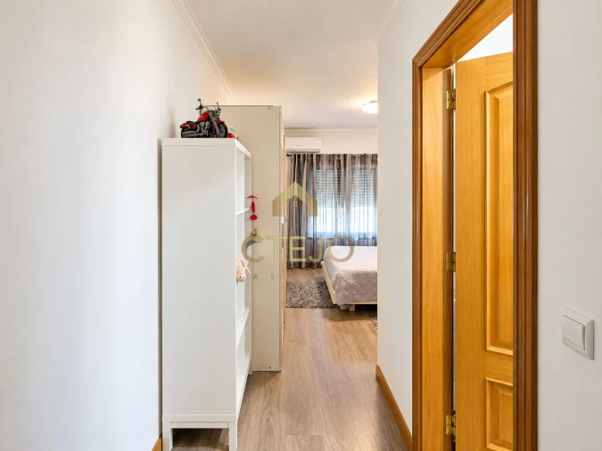 Apartamento T2 para Venda em Póvoa de Santa Iria e Forte da Casa Foto 18