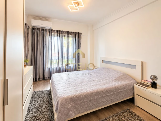 Apartamento T2 para Venda em Póvoa de Santa Iria e Forte da Casa Foto 19