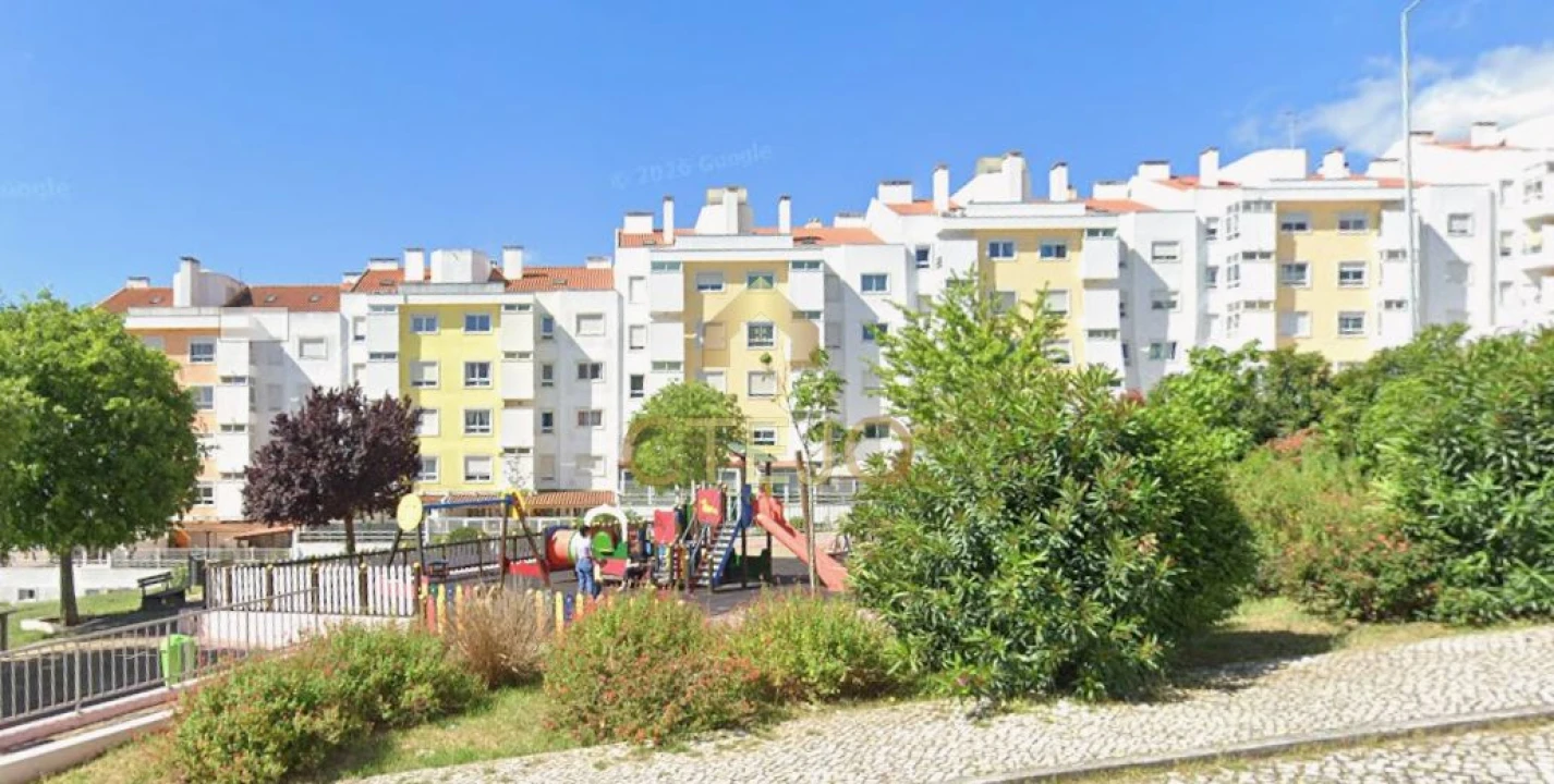 Apartamento T2 para Venda em Póvoa de Santa Iria e Forte da Casa Foto 4
