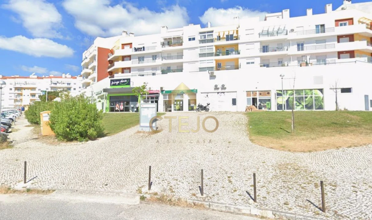 Apartamento T2 para Venda em Póvoa de Santa Iria e Forte da Casa Foto 2