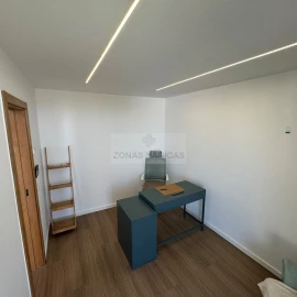 Moradia T4 para Venda em Lagos (São Sebastião e Santa Maria)