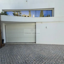Moradia T4 para Venda em Lagos (São Sebastião e Santa Maria)