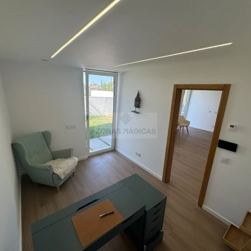 Moradia T4 para Venda em Lagos (São Sebastião e Santa Maria) Foto 48