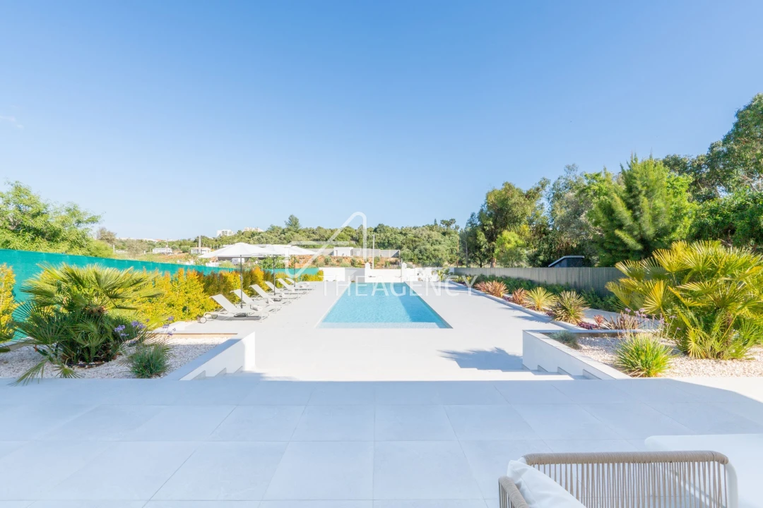 Moradia T8 para Venda em Alvor Foto 48