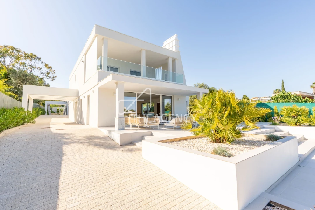 Moradia T8 para Venda em Alvor Foto 46