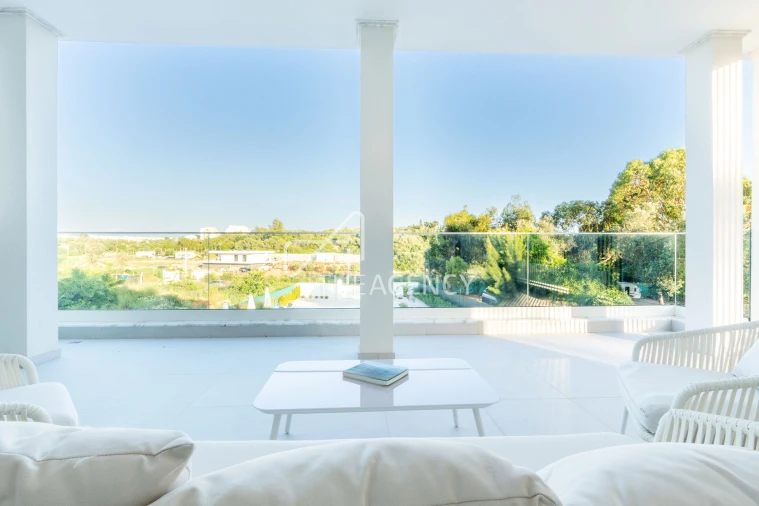 Moradia T8 para Venda em Alvor Foto 10