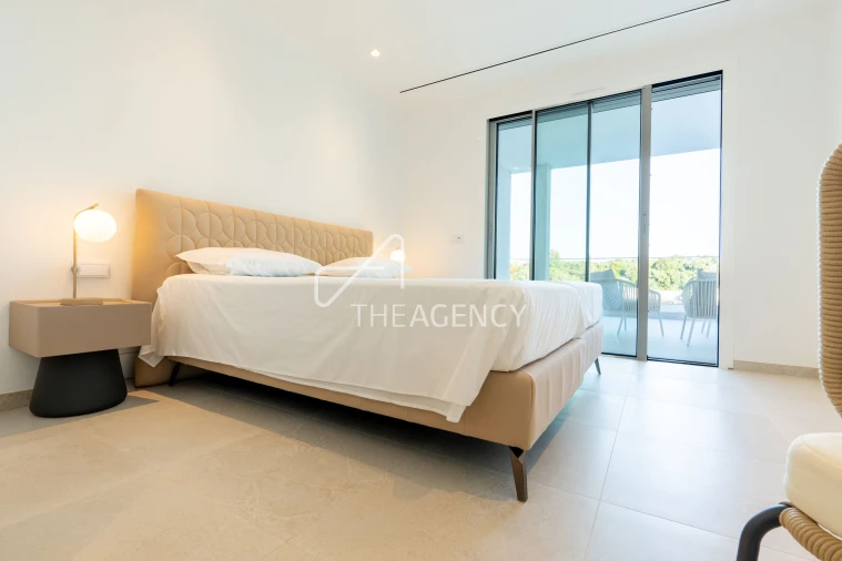 Moradia T8 para Venda em Alvor Foto 12