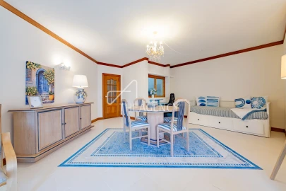 Apartamento T1 para Arrendamento em Quarteira