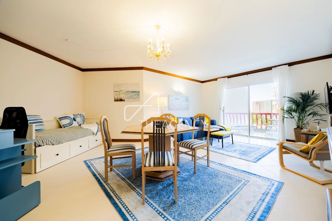 Apartamento T1 para Arrendamento em Quarteira Foto 1