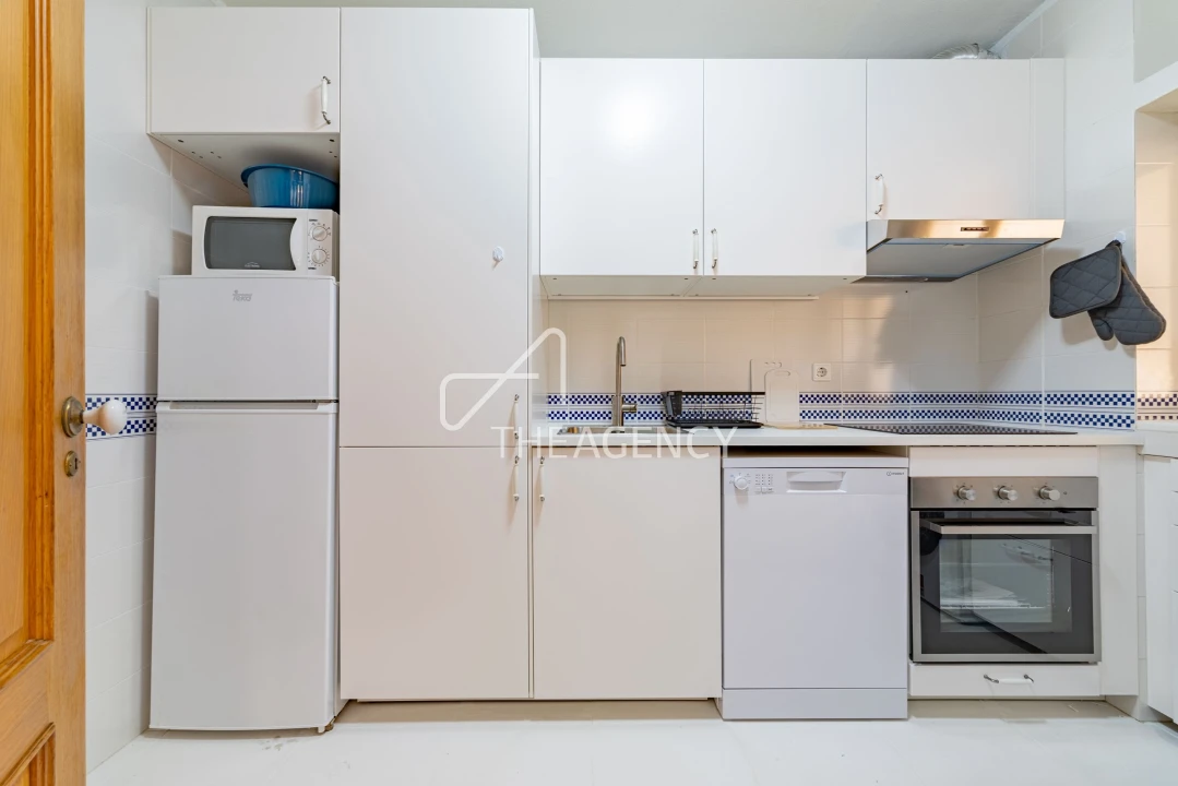 Apartamento T1 para Arrendamento em Quarteira Foto 10